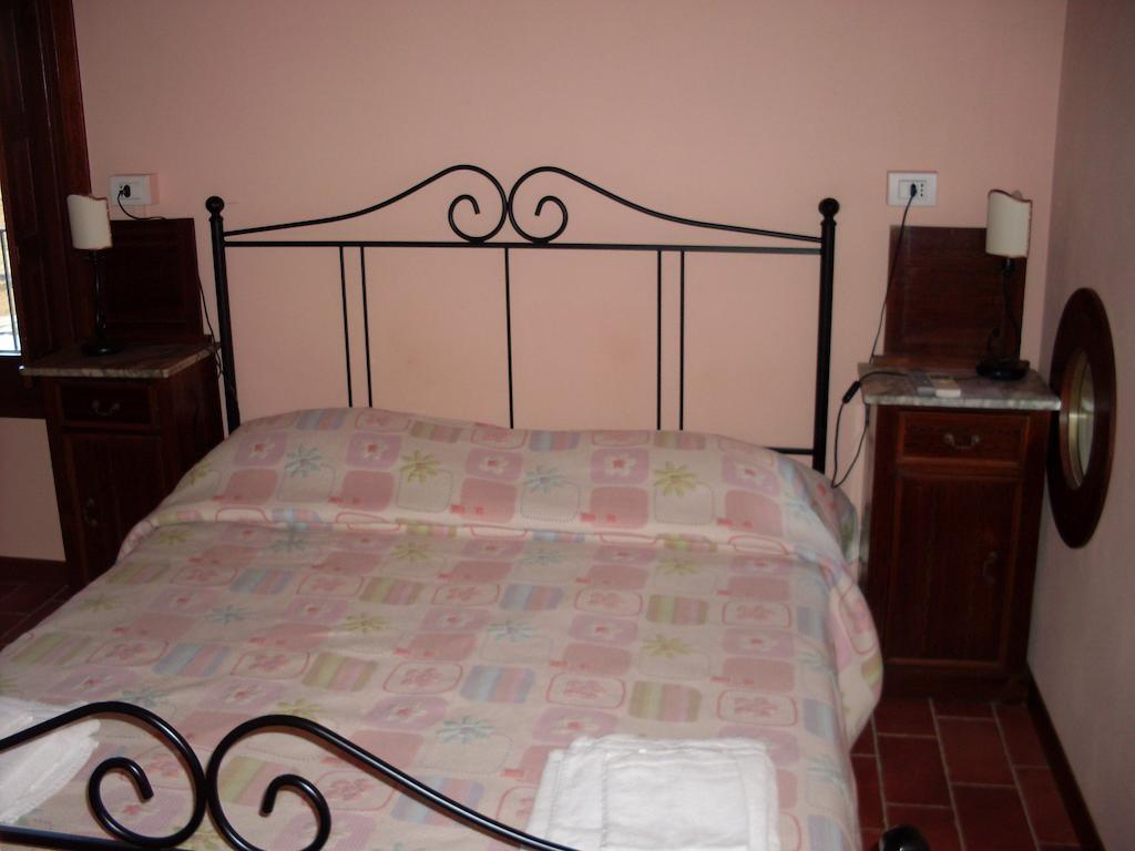 Agriturismo La Marletta 伊莫拉 客房 照片