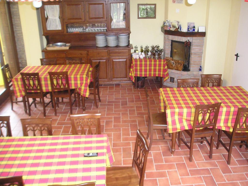 Agriturismo La Marletta 伊莫拉 外观 照片